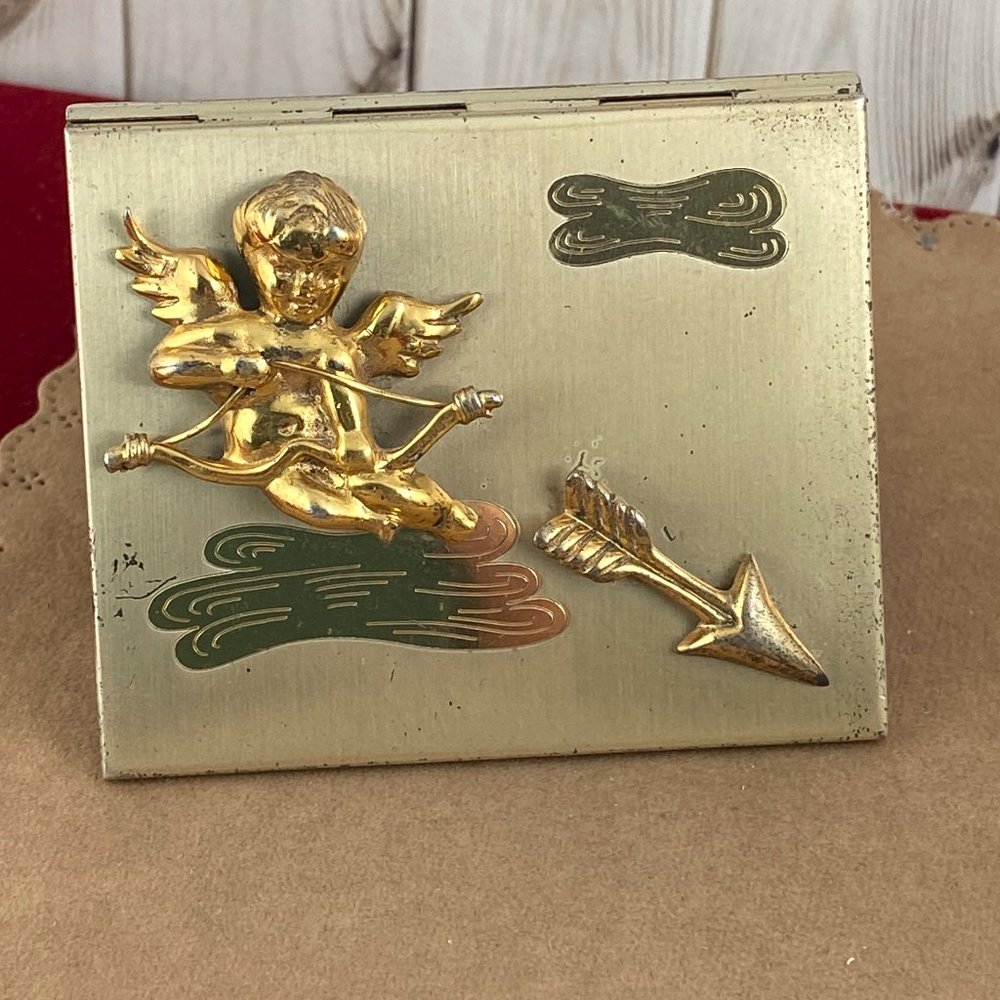 Elgin American Vintage Sterling Silver Compact with Cupids Arrow on Cover